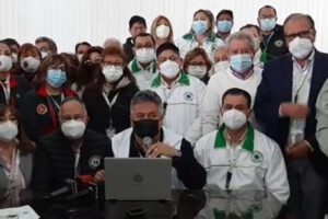 Colegio Médico de Bolivia solicita diálogo al Presidente Arce