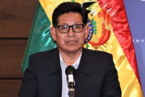 Receso pedagógico anunciado por el Ministro de Educación, Edgar Pary
