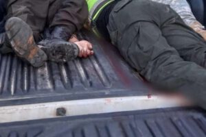 Balacera en Porongo deja dos policías y un voluntario muertos
