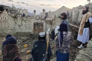 Terremoto en Afganistán deja más de 1.000 muertos