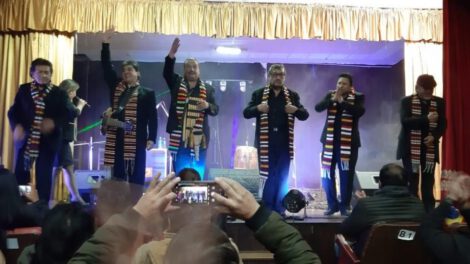 Savia Andina encanta con música a la Capital del Folklore de Bolivia