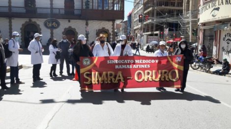 Paro del sector salud en Oruro