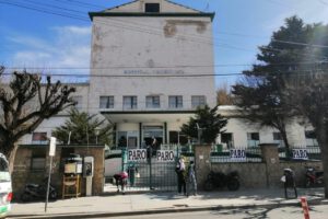 paro nacional de médicos en apoyo a Santa Cruz