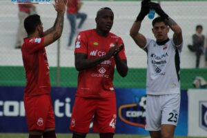 Alejandra Cornejo suspensión por insultos racistas a Kevin Mina