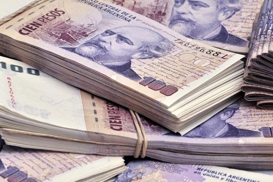 Devaluación en Argentina afecta la economía boliviana