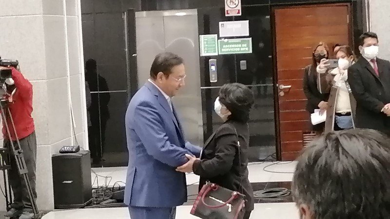 Nora Mamani Contralora General del Estado