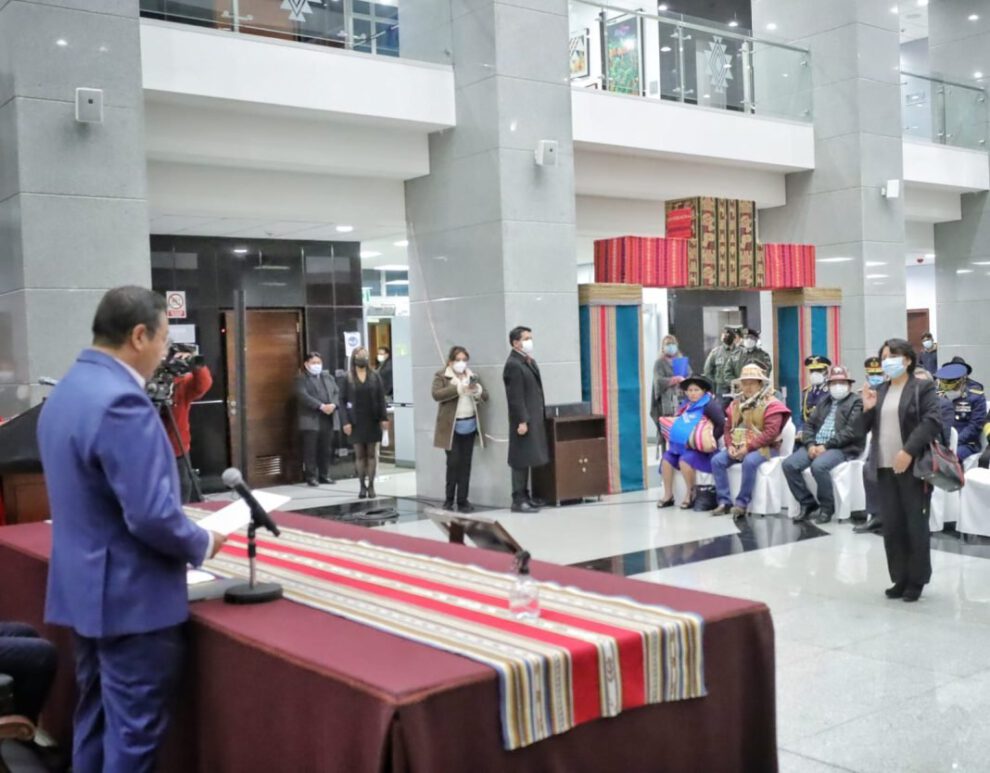 Luis Arce nombramiento ilegal de Contralora interina