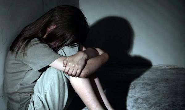 Adolescente asesinada por su padrastro en Montero