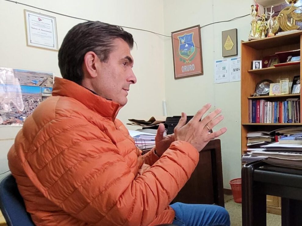 Ley para Restituir Derechos Laborales según el senador Rodrigo Paz