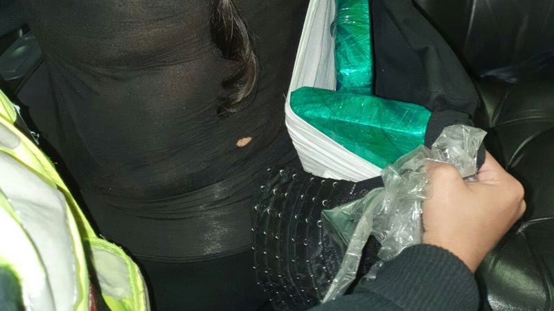 Detención de bolivianas en Argentina por ocultar droga