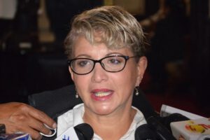 Susana Rivero habla sobre la transición constitucional en Bolivia