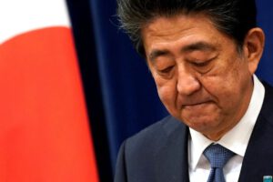 Shinzo Abe asesinado durante discurso de campaña