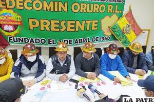 Cooperativistas preocupados por situación económica en Fedecomin