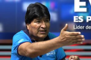 Evo Morales arremete contra opositores y la prensa