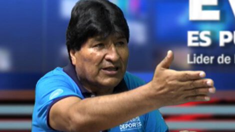 Evo Morales arremete contra opositores y la prensa