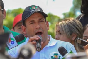 Luis Fernando Camacho durante las protestas de 2019