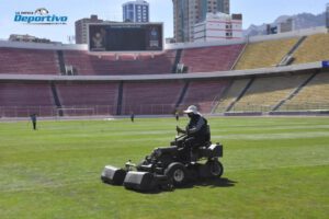 Mantenimiento estadio Hernando Siles