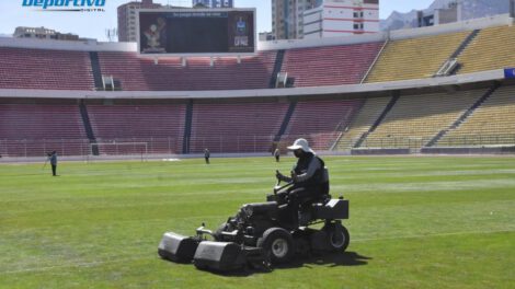 Mantenimiento estadio Hernando Siles