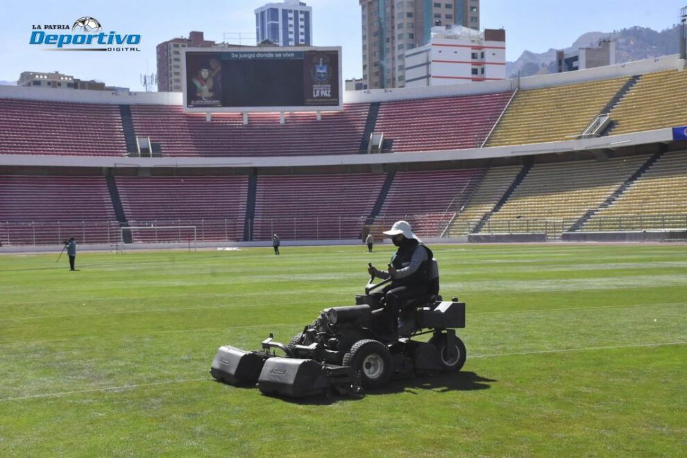 Mantenimiento estadio Hernando Siles