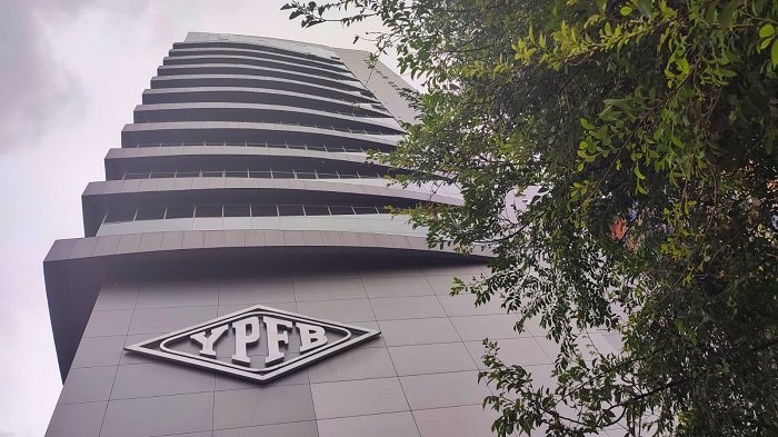 YPFB pago de impuestos en el desarrollo nacional
