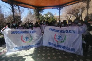 Médicos en Oruro respaldan al ministro Auza