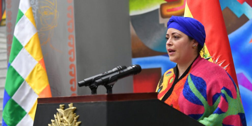 La ministra de la Presidencia, María Nela Prada, critica a Luis Fernando Camacho