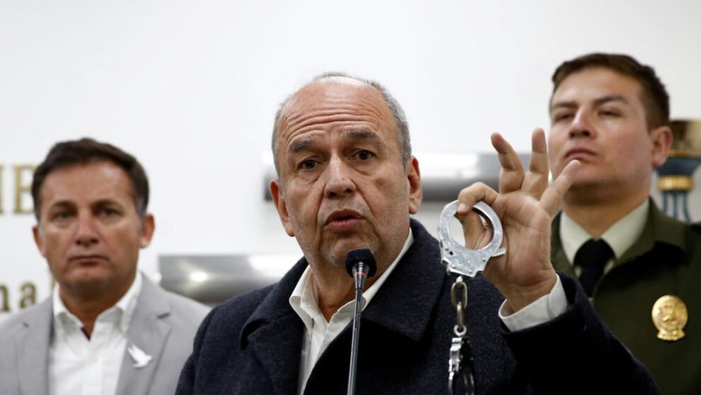Arturo Murillo y su intermediario para la compra de gases lacrimógenos