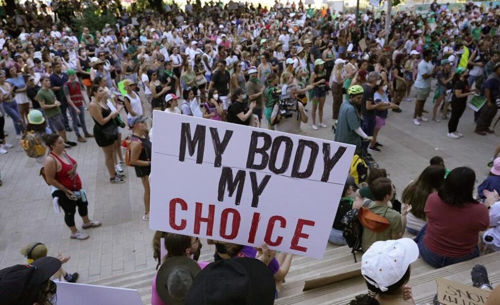 La aprobación del proyecto de ley inicia un nuevo debate sobre el aborto