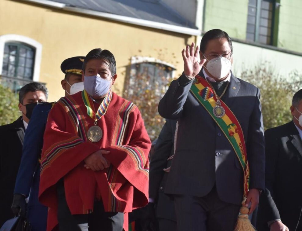 Homenaje a los próceres de La Paz por el primer gobierno libre de Hispanoamérica