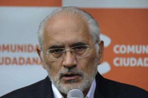 Carlos Mesa arbitrajes Bolivia