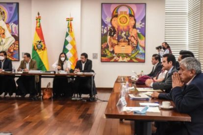 Reunión de Arce con alcaldes sobre el Censo Nacional