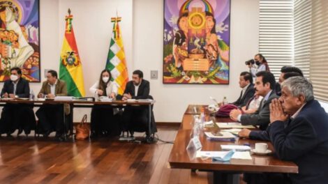 Reunión de Arce con alcaldes sobre el Censo Nacional