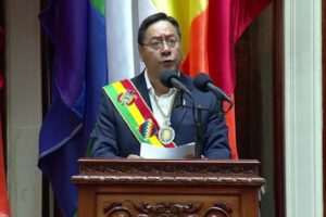 Luis Arce, mejor valoración entre líderes políticos en encuesta Delphi