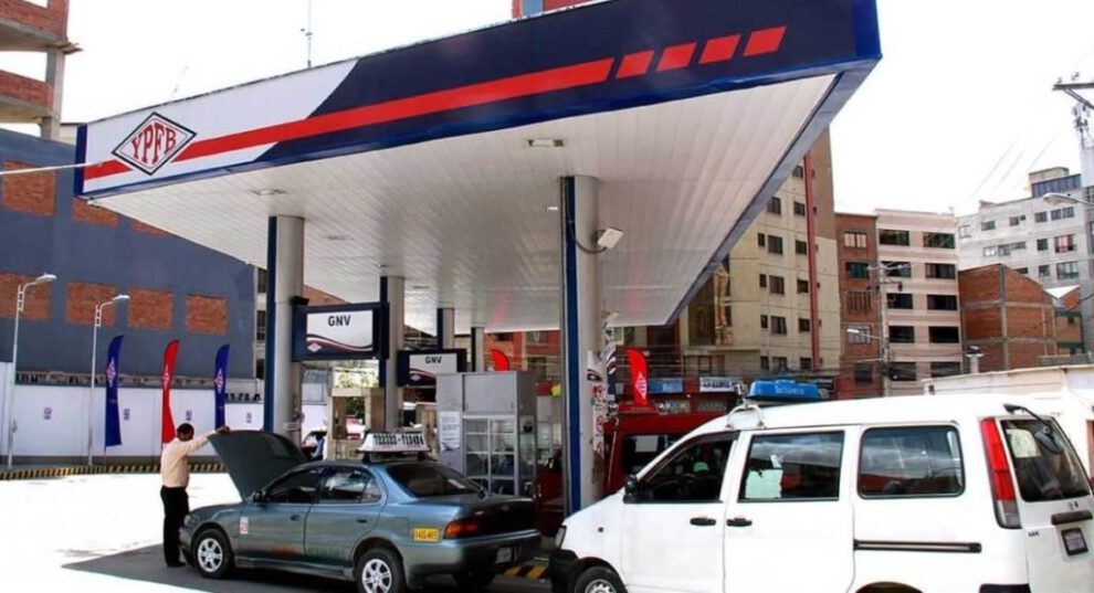 Abastecimiento de diésel y gasolina garantizado por YPFB