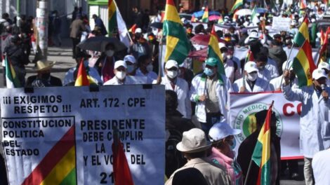 Mesa afirma que el Gobierno usa la violencia para acallar demandas de la sociedad