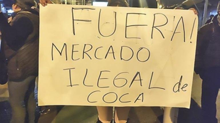 Protestas contra el mercado paralelo de coca en La Paz