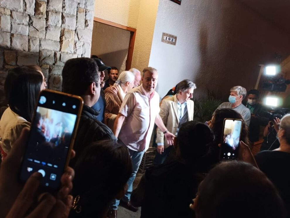 Rómulo Calvo denuncia intento de aprehensión sin orden