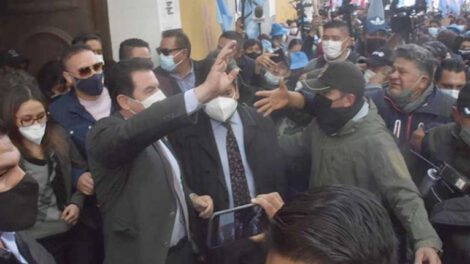 Sentencian a Manfred Reyes Villa por incumplimiento de deberes