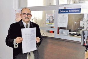Wilfredo Chávez acusado de usar servidores públicos para perseguir opositores