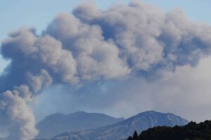 Erupción volcán Sakurajima en Japón