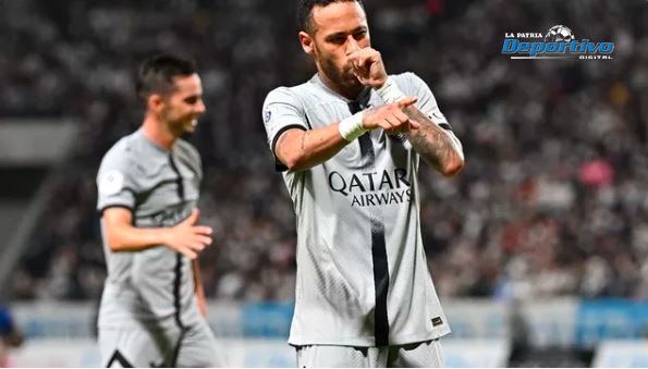 Neymar anotó dos goles para el PSG en el amistoso frente al Gamba Osaka