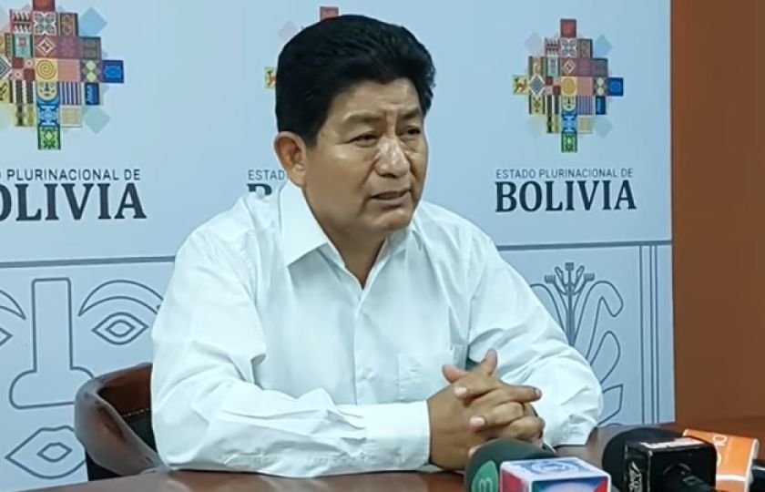 Ministro de Obras Públicas, Edgar Montaño, pronostica paro débil en Santa Cruz