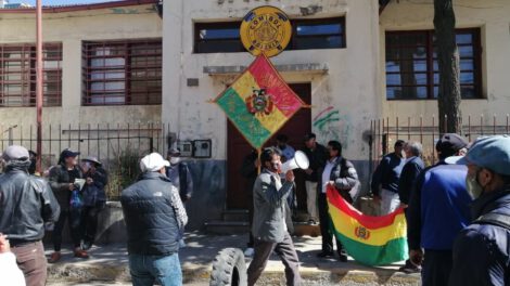 Avasallamientos en Oruro por la UTO