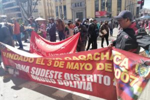 Protestas en Oruro por obras en la urbanización 3 de Mayo