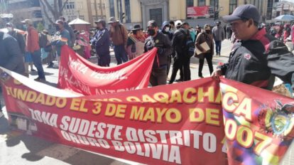 Protestas en Oruro por obras en la urbanización 3 de Mayo