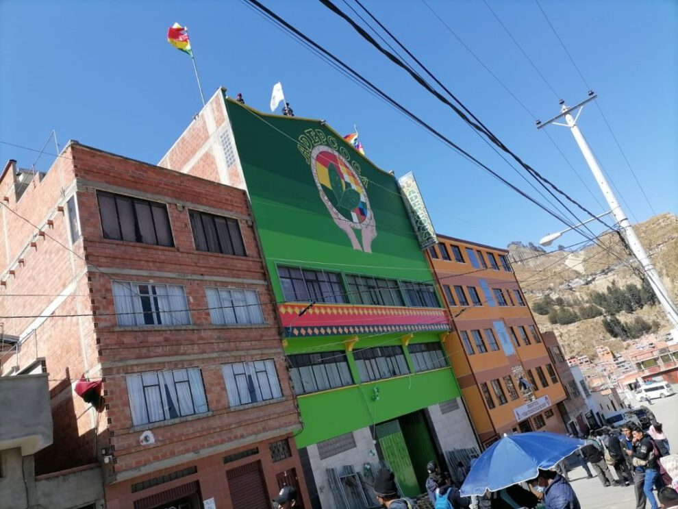 Adepcoca movilización mercado paralelo