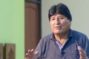 Evo Morales Casa Grande del Pueblo en el documental Noviembre rojo