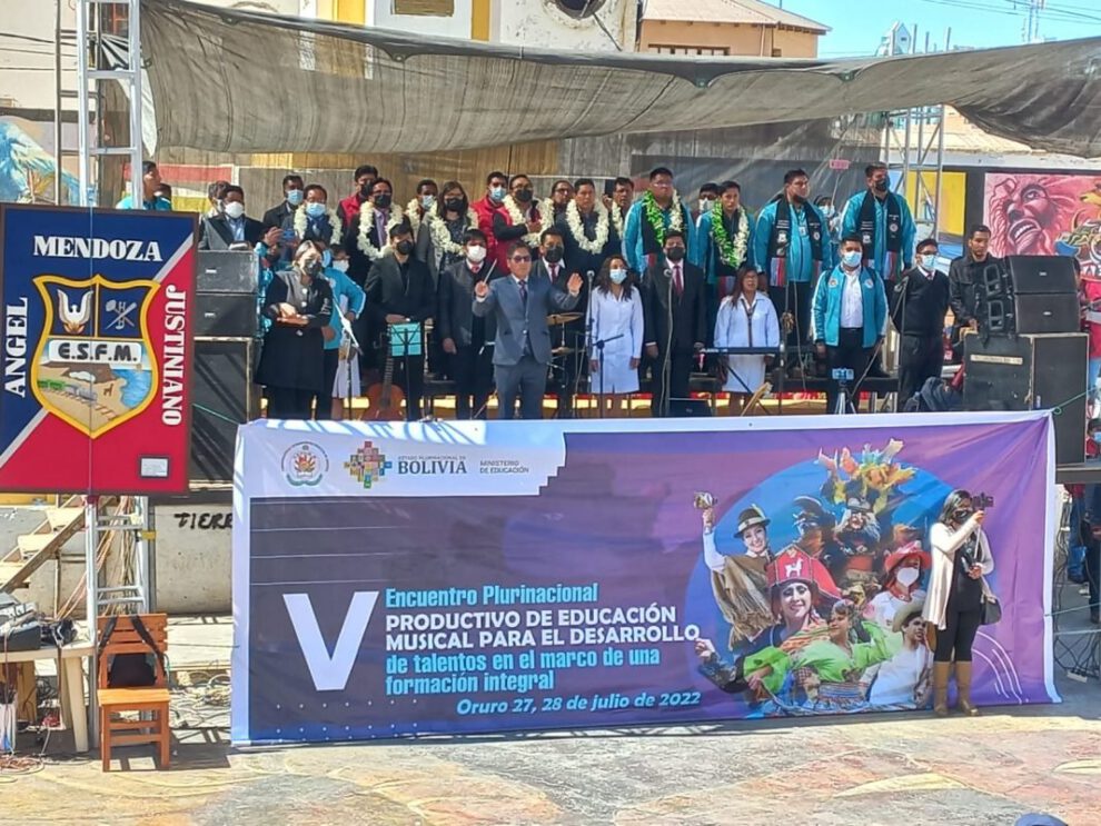 Encuentro Cultural de Músicas y Danzas en Oruro