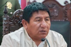Caso ambulancias: Fiscalía imputa al Gobernador de Potosí