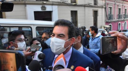 Manfred denuncia hostigamiento cuando viaja a otras regiones del país